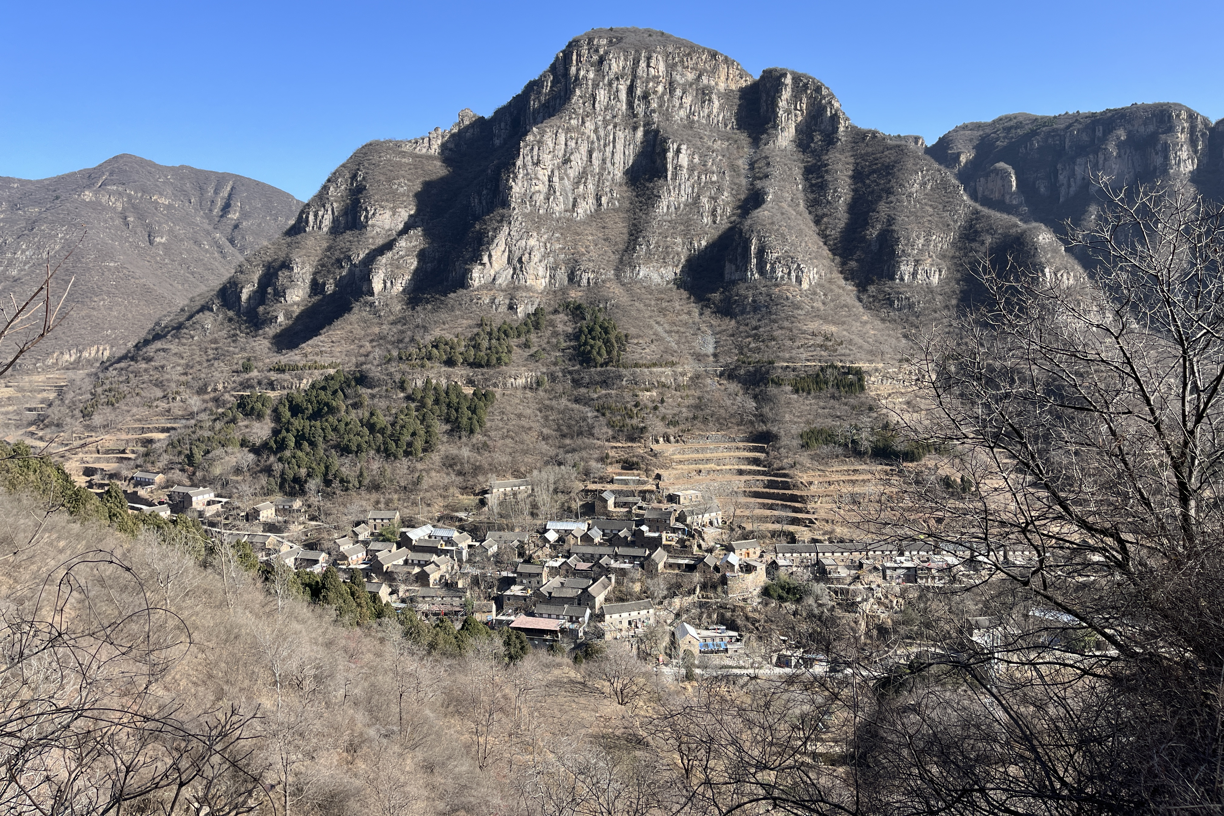 淇县的纣王殿是历史文化丰富,自然风光优美的地方,曾是殷商时期屯兵和