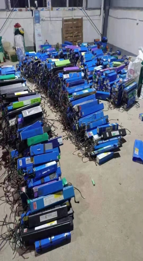 许多人都会关心电动车废旧锂电池的回收问题