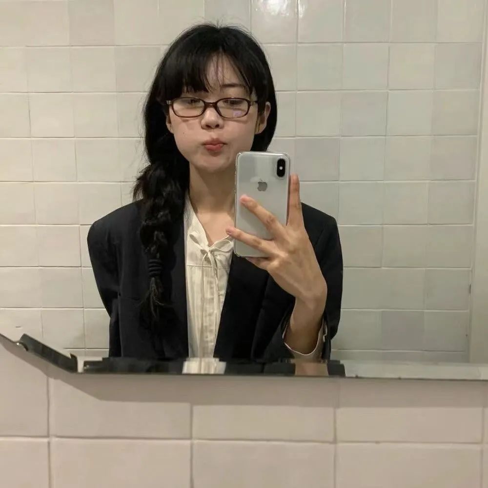 女头|黑色系wechat女生头像