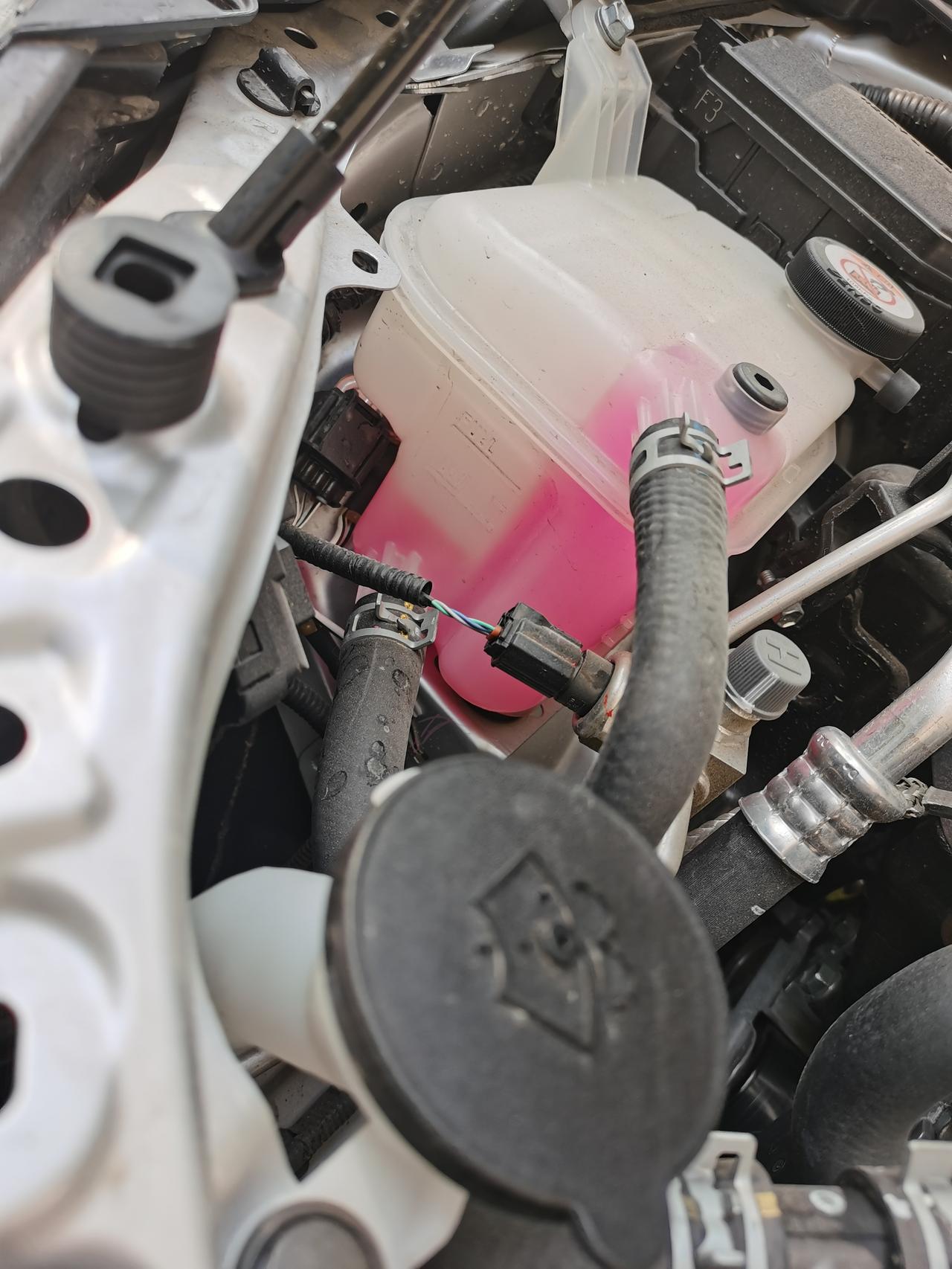 丰田卡罗拉防冻液颜色,卡罗拉防冻液什么颜色