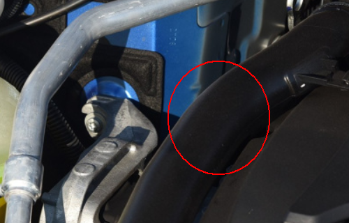 标致408车架号在哪里