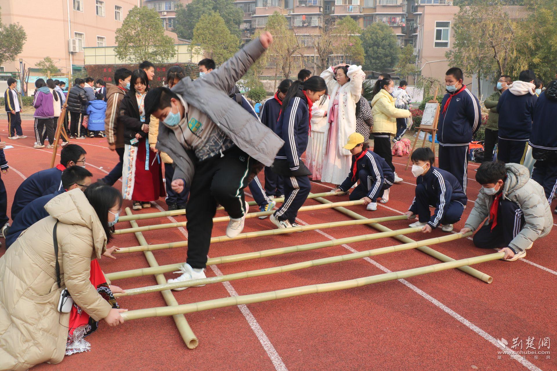 武汉市七里中学图片