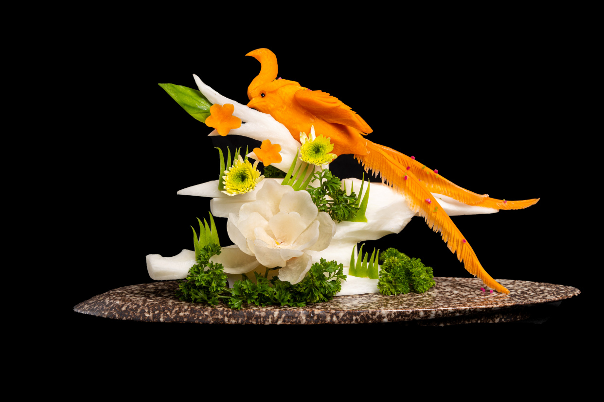 新东方学生作品|引人入胜的果蔬雕刻世界