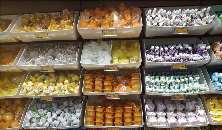 探店零食很忙:客均单价30-50元,周末半小时内客流量超50人