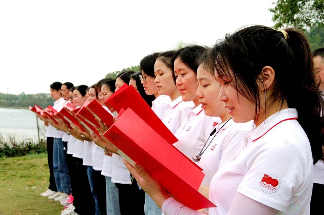 全国优秀共青团员陈梓:她在广东高速公路平凡岗位上"书写匠心"