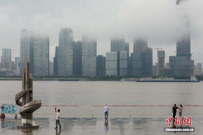 长江武汉段水位持续上涨