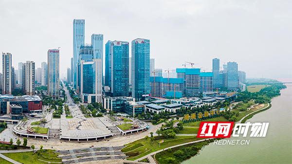 聚焦产业 培育企业 湖南金融中心做实金融赋能实体新篇章