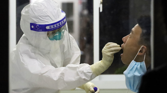 西安咸阳国际机场:8月1日起这些人员来陕须持核酸检测阴性证明