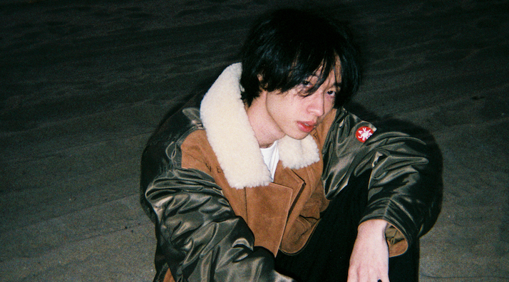 他的声音神似戳爷!多次登上热搜,前途不可估量!