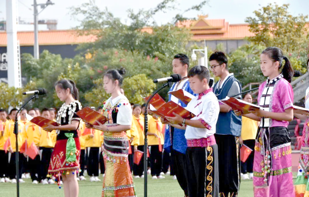芒市三所中学联合招聘:61个紧缺岗位虚位以待