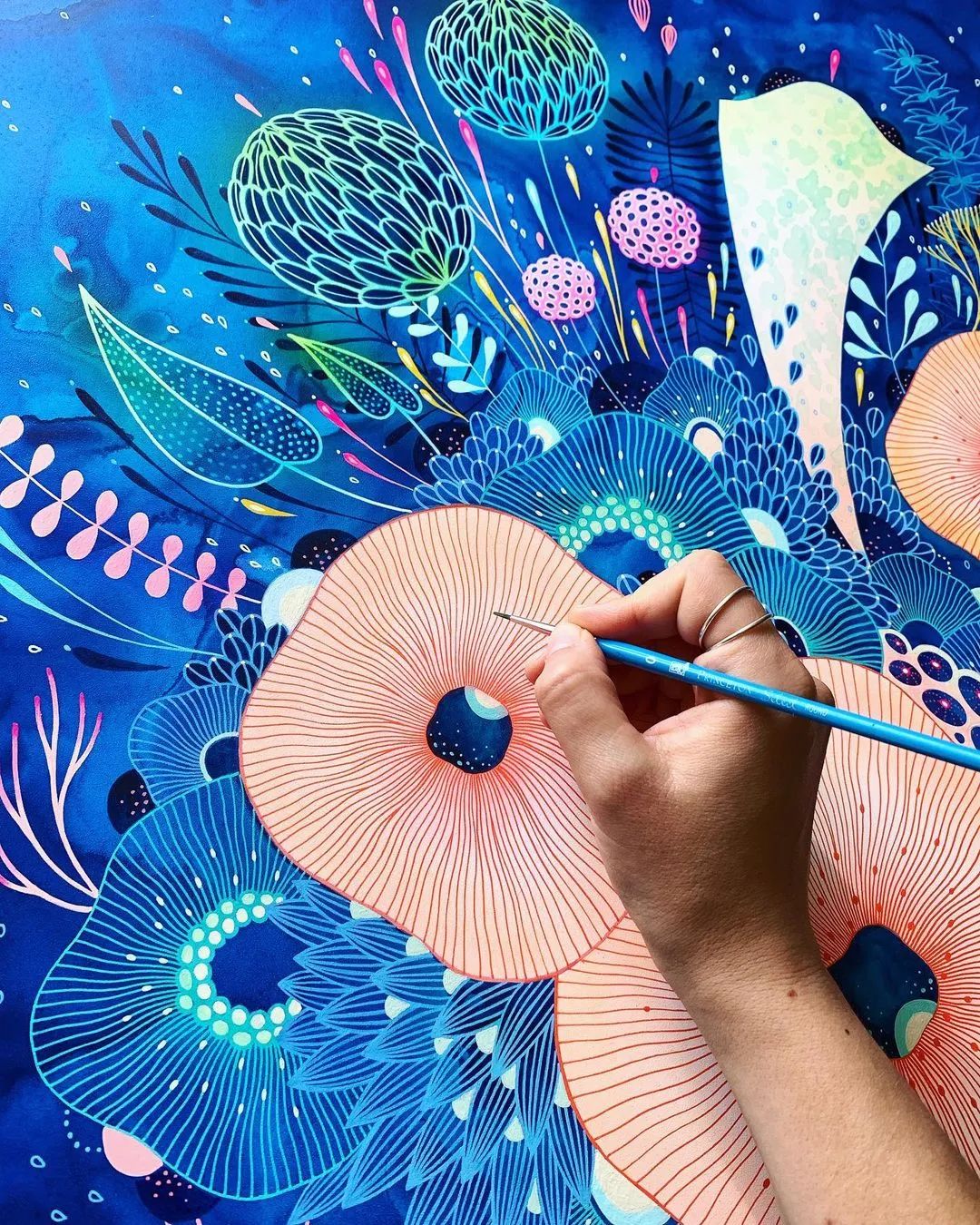 她用线条水彩画出最具想象力的梦幻世界,细腻绝美逼人!跪了