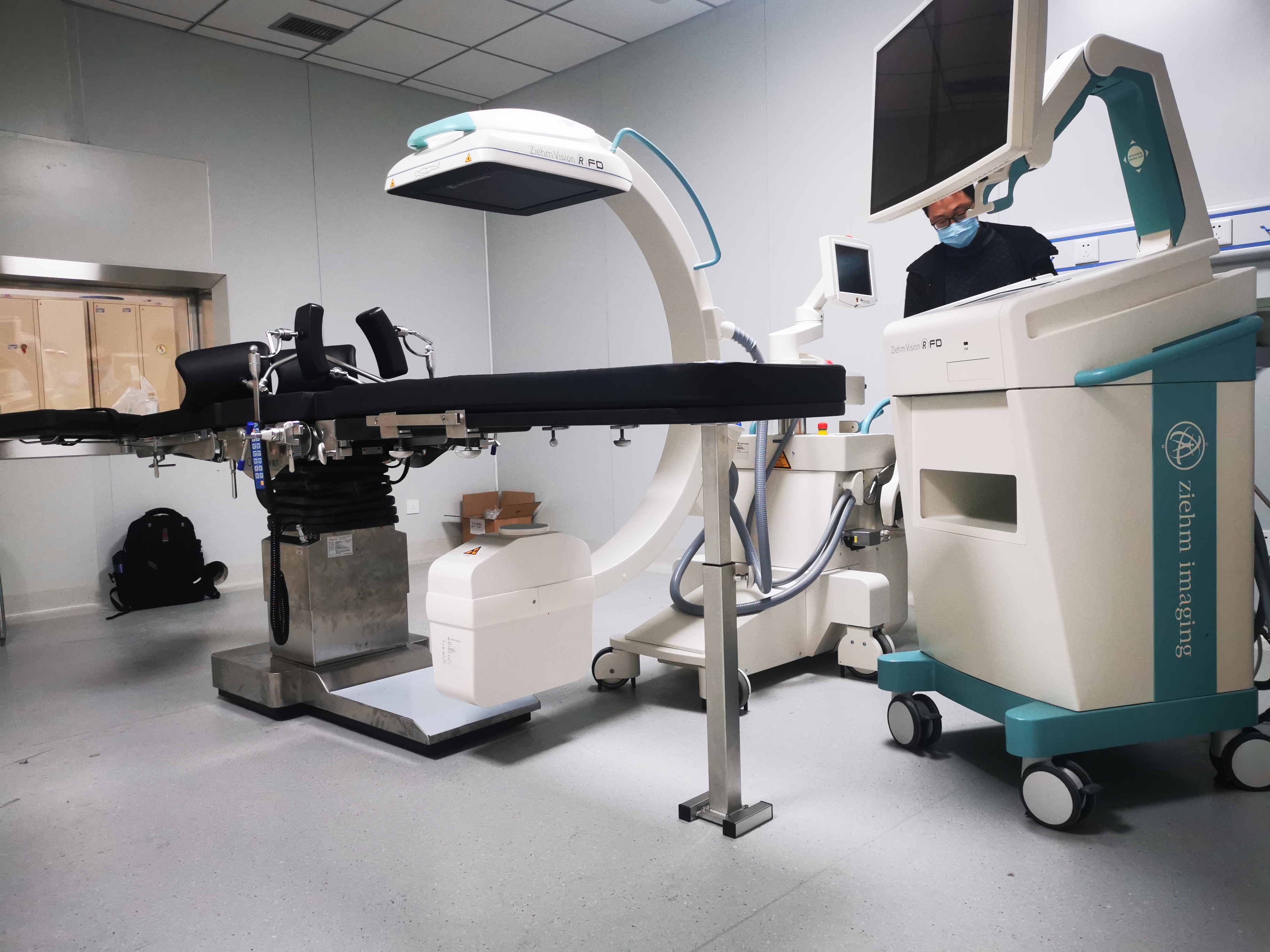 三维c型臂手术床