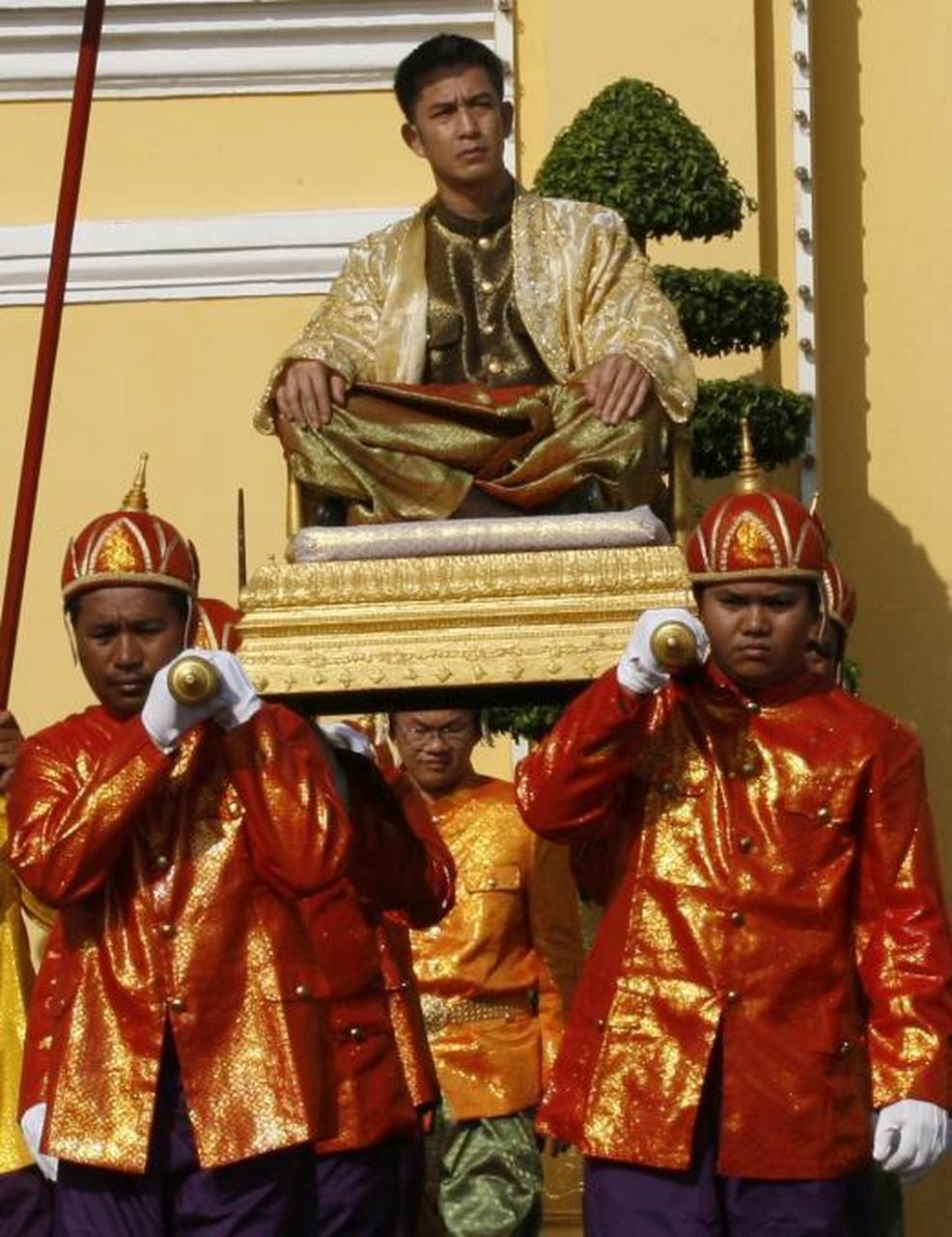 洪森首相和拉那烈亲王都是柬埔寨近代历史上大名鼎鼎的人物.