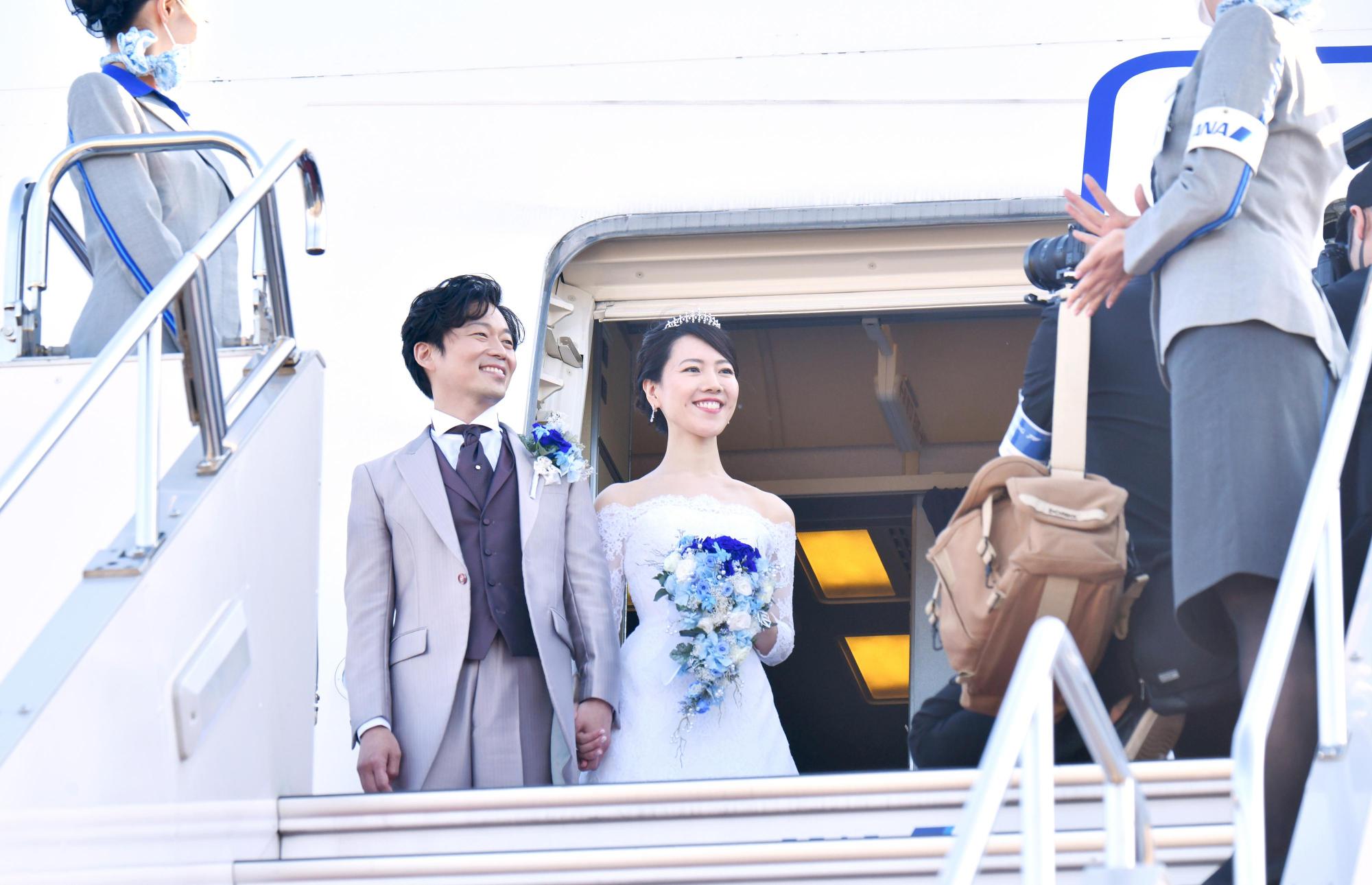 日本:航空公司推出"机上婚礼"服务