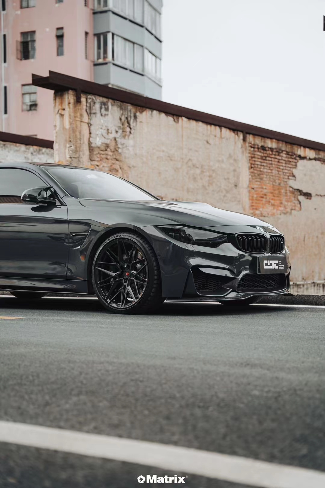 宝马m4-matrix矩阵改色膜曼哈顿灰,融合了艺术与科技的灰