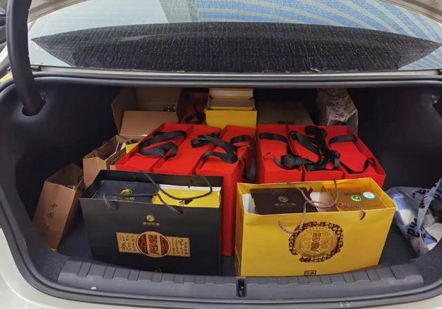 夏天酒放车后备箱有影响吗