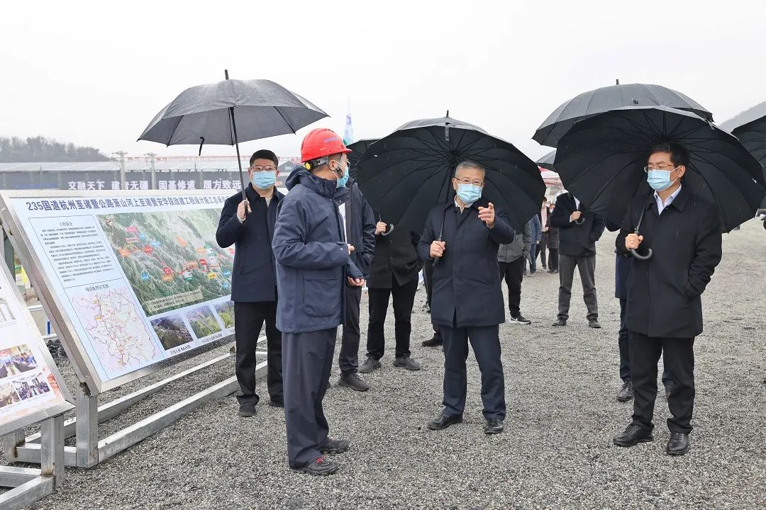 省委常委,常務副省長徐文光來我市調研