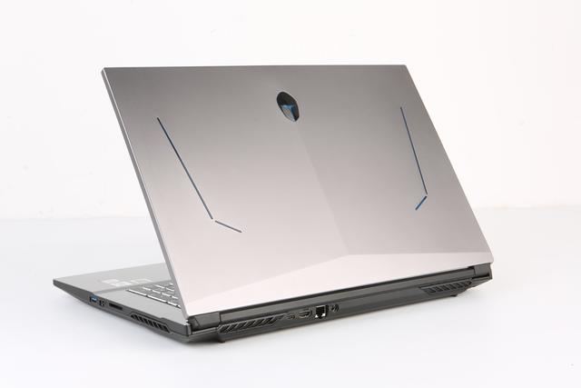 8599元,rtx2060,17.3英寸大屏 雷神911 plus 2代游戏本值得一看