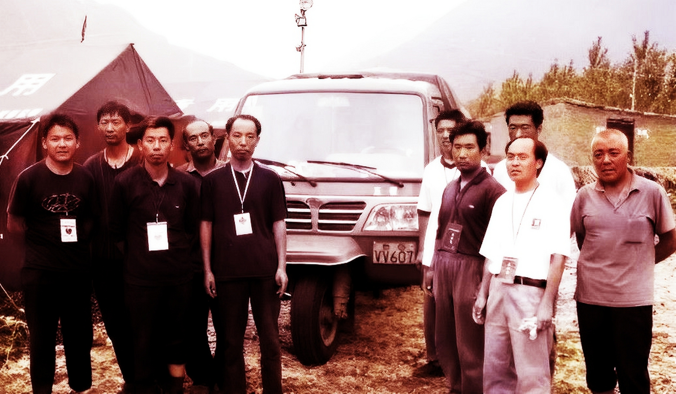 2008年汶川地震后,刘中明和村民告诉家人,他们连夜准备了5000个煎饼和