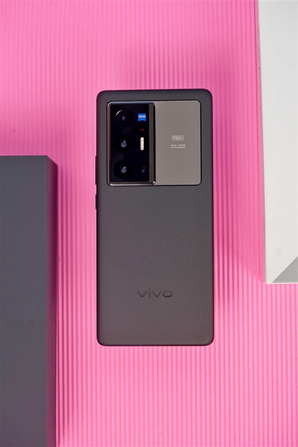 首款全四摄光学防抖手机!6999元vivo x70 pro 开箱图赏