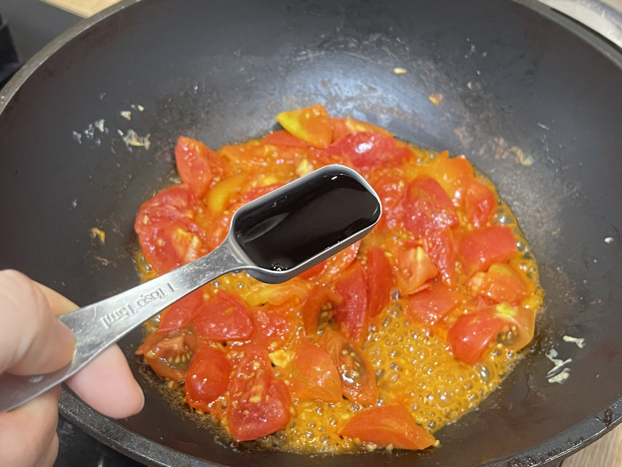 西红柿炒鸡蛋,到底要不要加糖?做对了才更好吃,又香又下饭