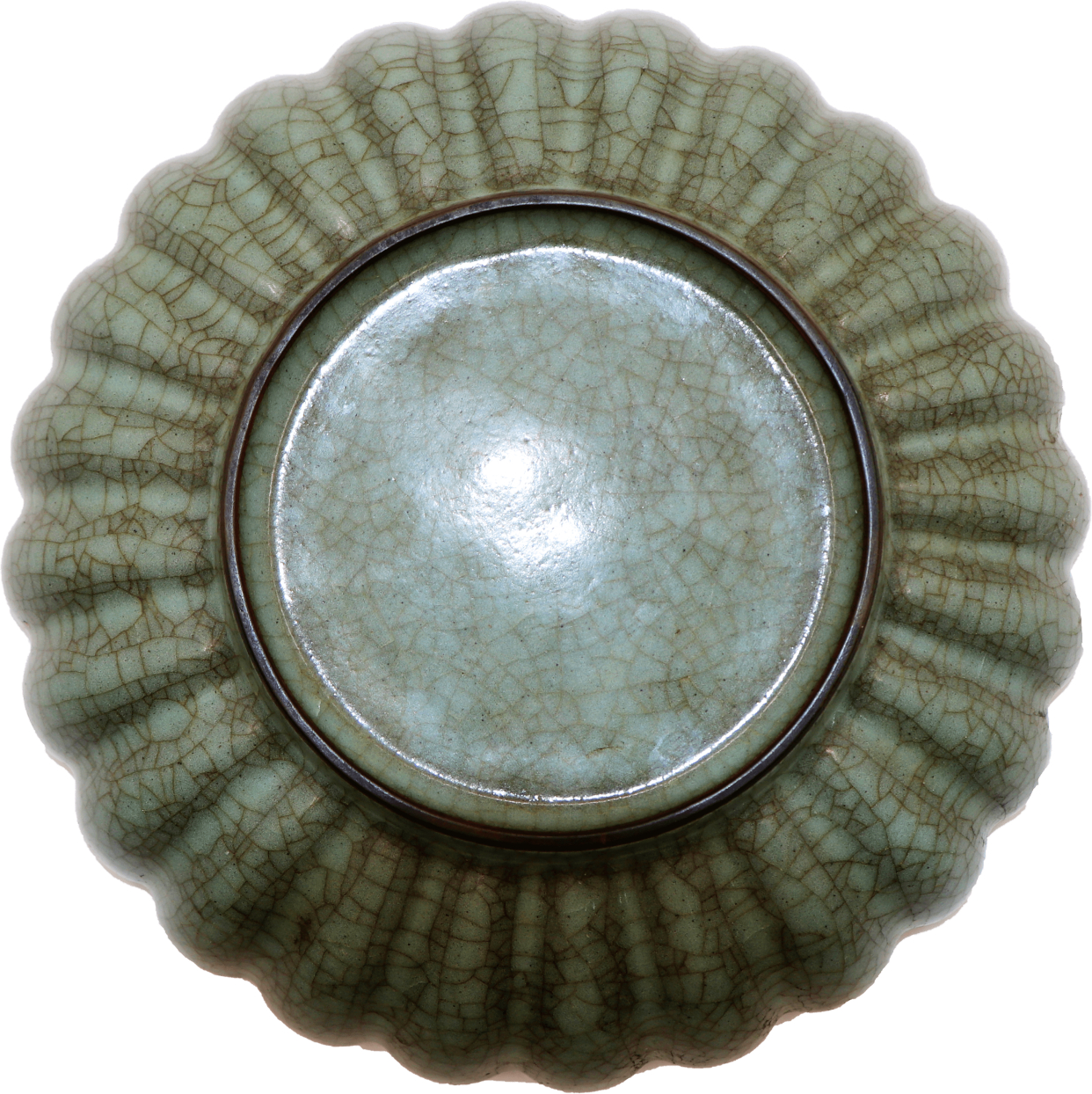 南宋官窑青釉双鱼菊瓣盘