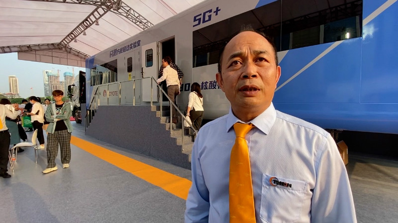 陈德义:移动方舱就位60分钟后就可接样检测