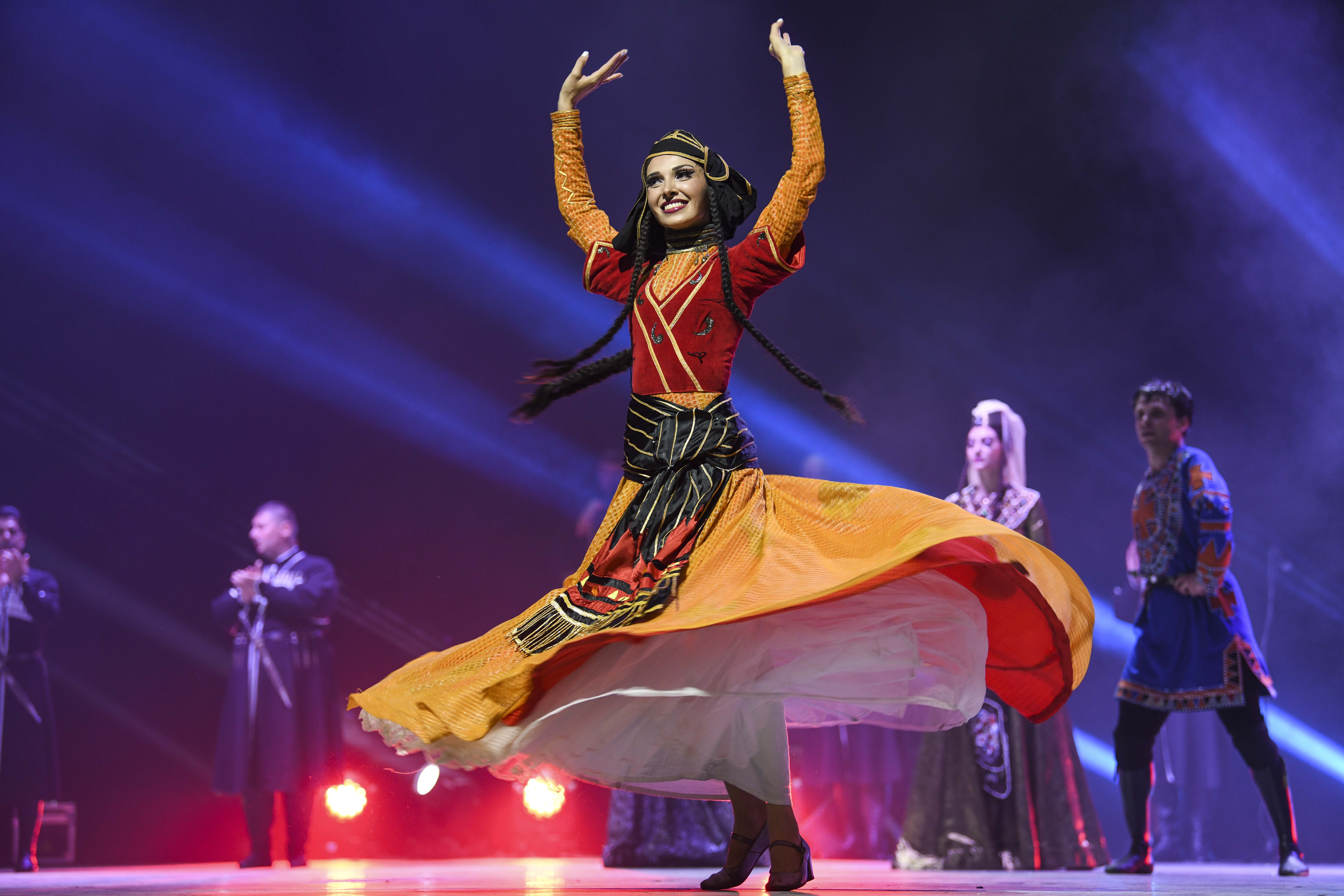 (文化)格鲁吉亚国家歌舞团在乌鲁木齐演出