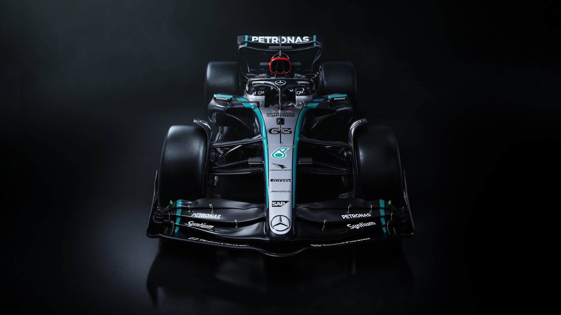 银剑出鞘!梅赛德斯奔驰发布新赛季f1赛车——w15