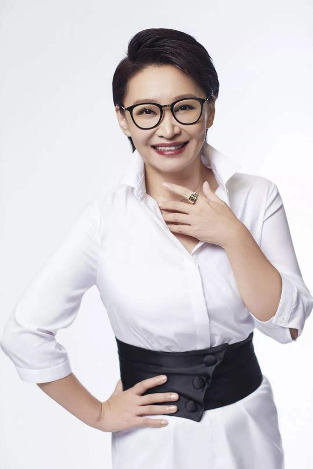 "秀娥嫂子"刘天池:和男神祖峰结婚12年无儿无女,被祖峰宠成宝