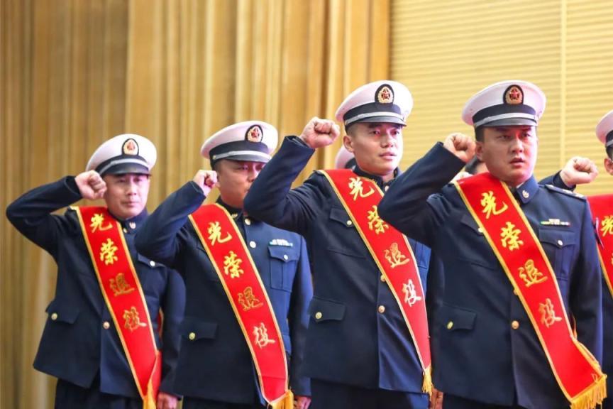 退役了,这些离别的瞬间让人鼻子一酸