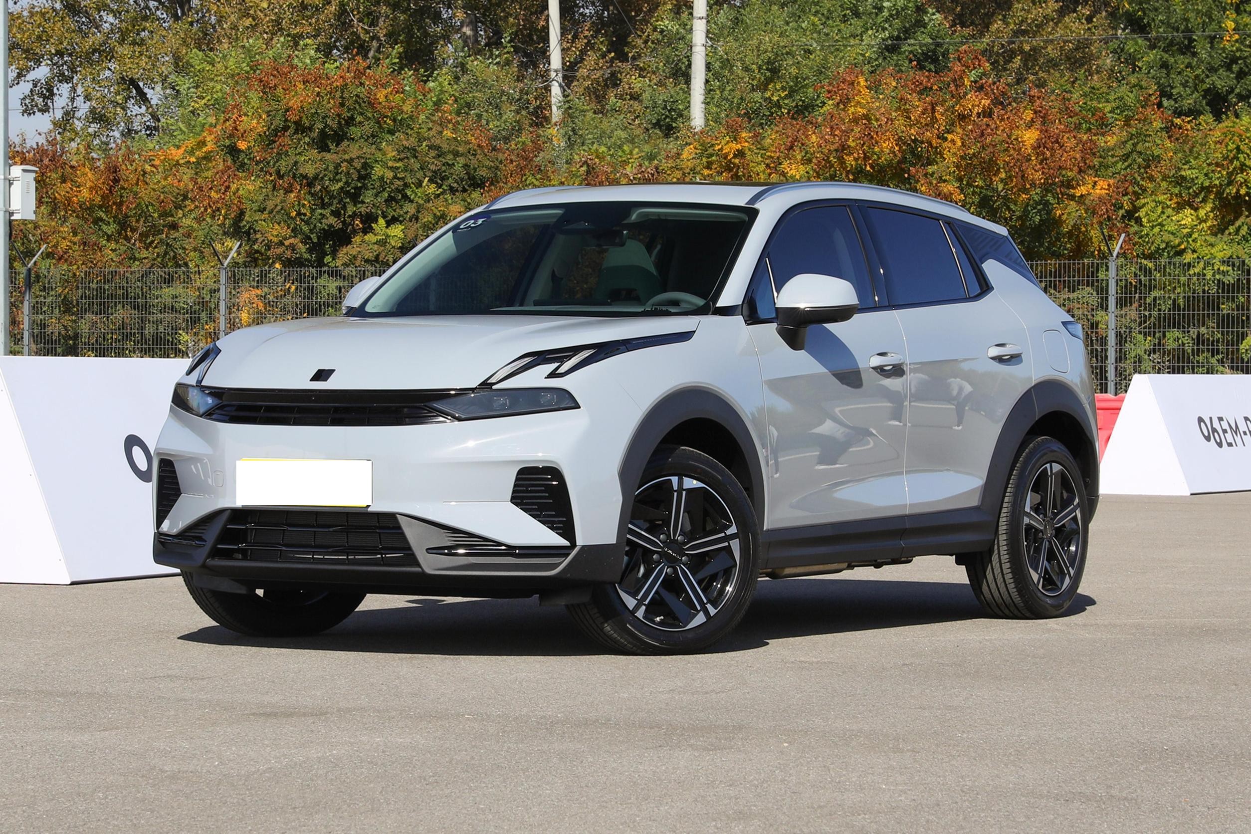 领克06 em-p,插电混动小型suv,优惠0.4万元左右,值得考虑吗?