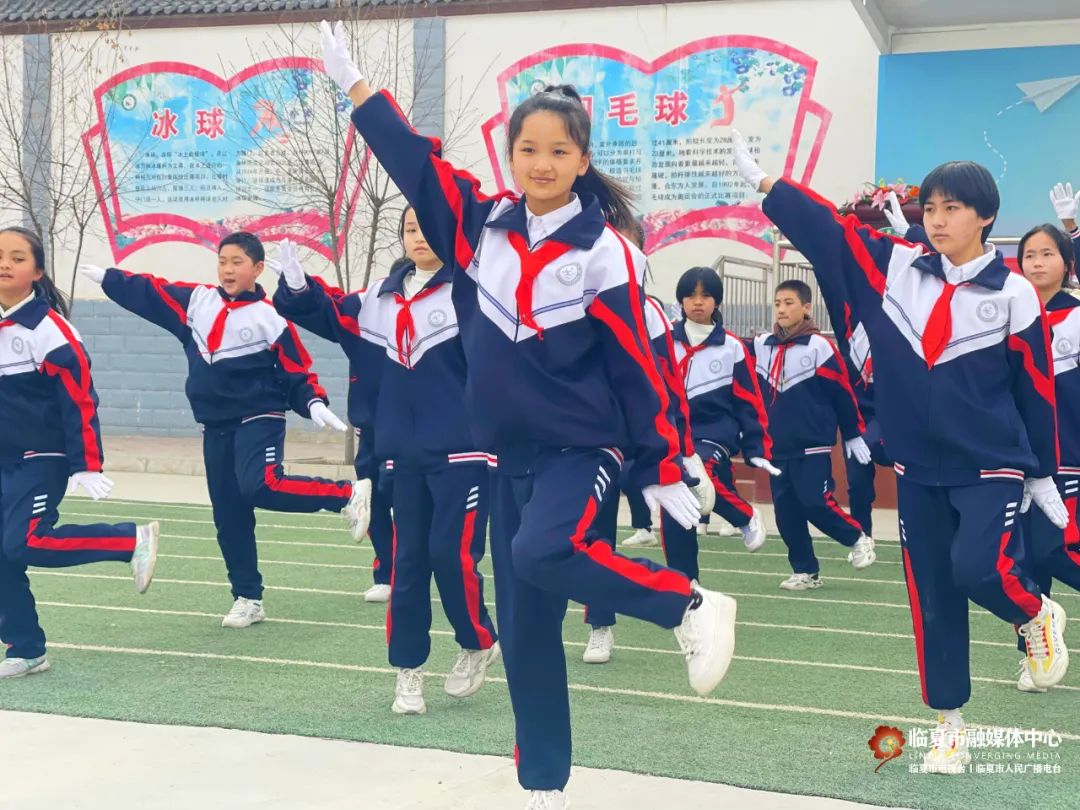 魅力二中 阳光少年——临夏市第二中学举行特色课间操比赛