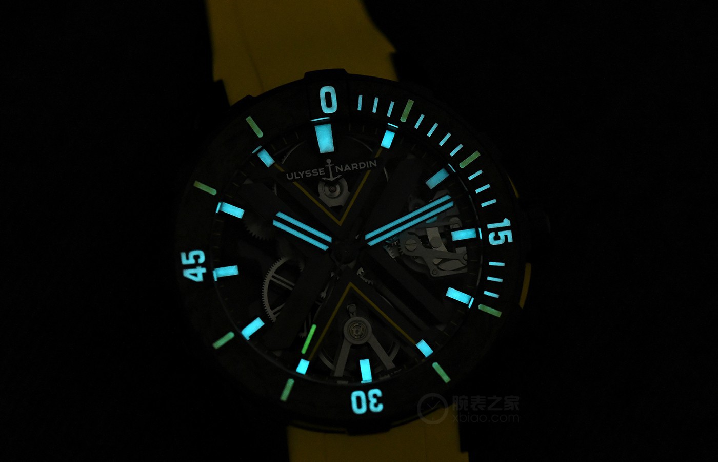 潜水表新高度 品鉴雅典diver x镂空腕表劲黑款