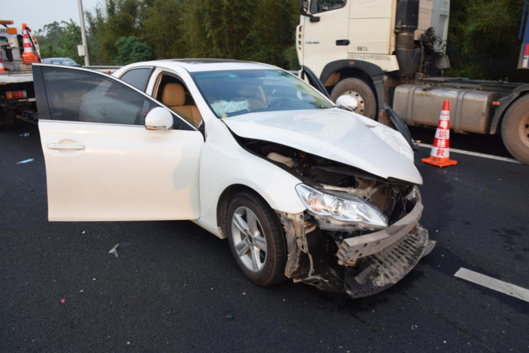 高速公路行车,这些"致命"行为要注意|警示视频