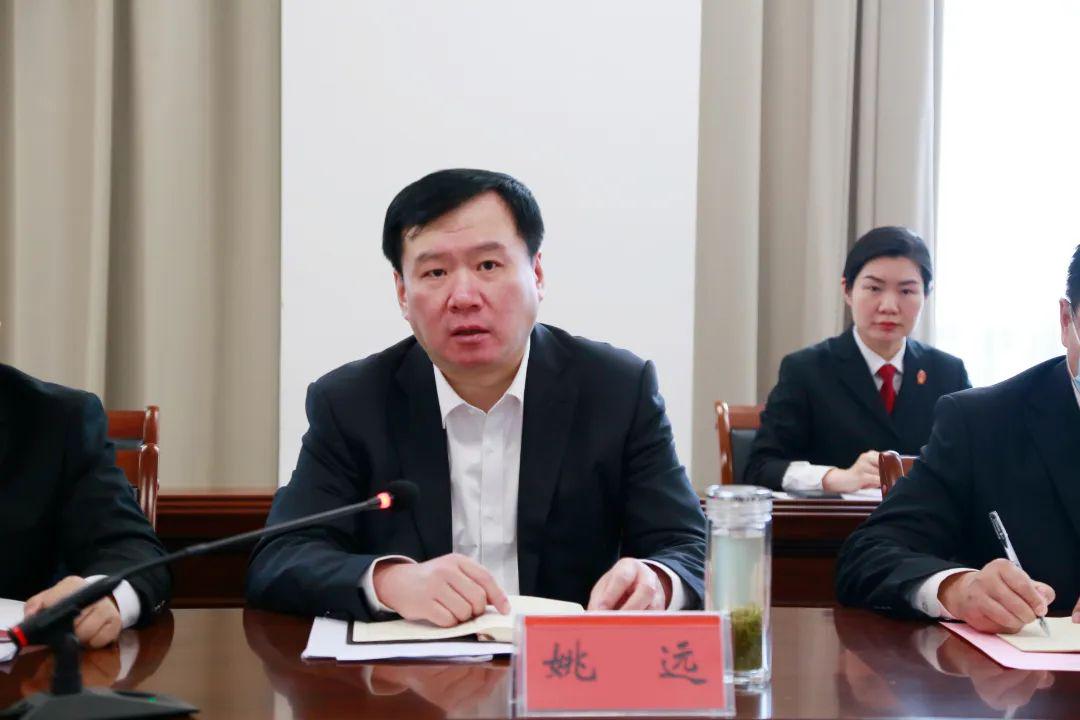 省法院人才工作调研组到信阳法院调研