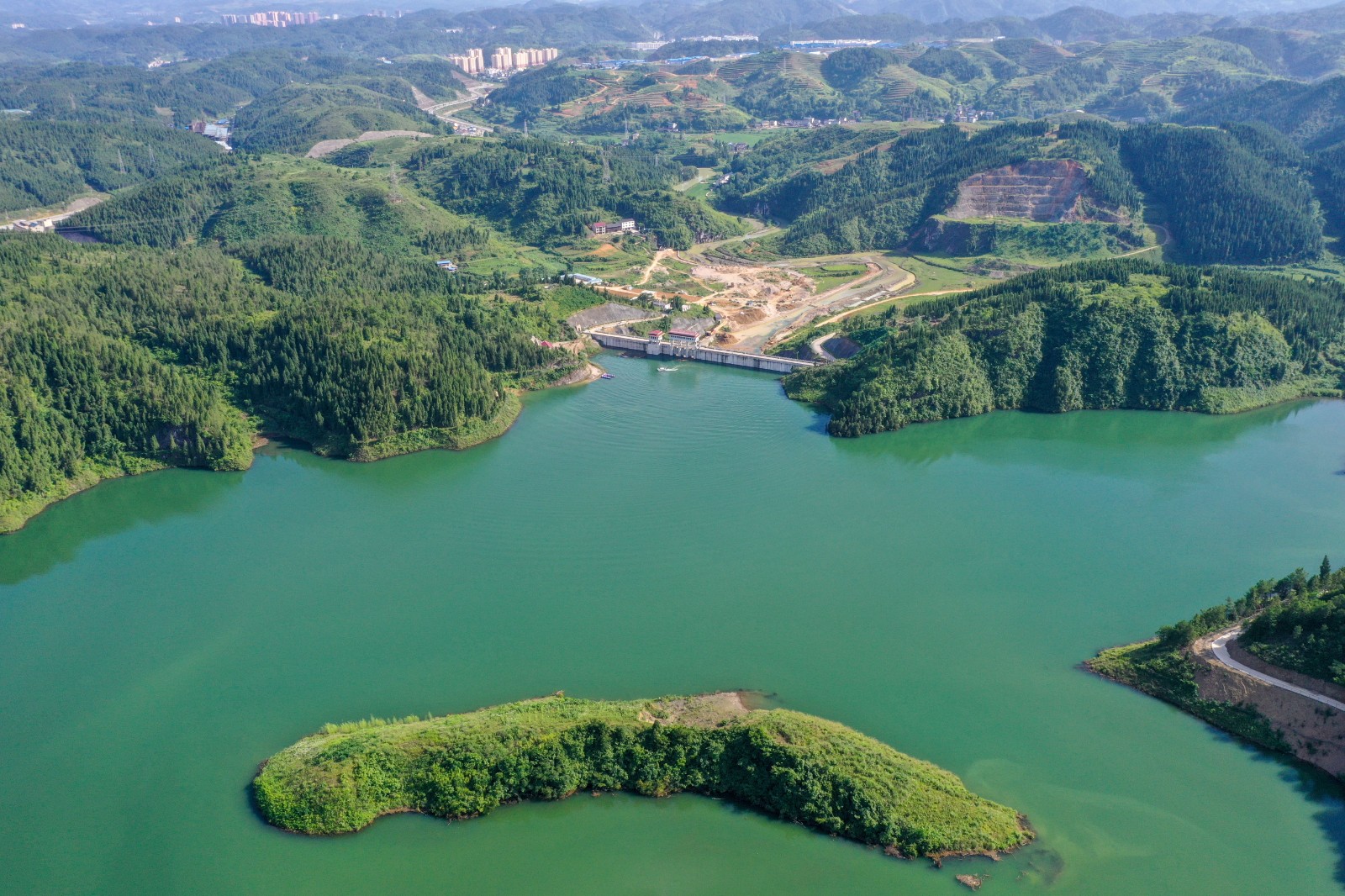 岑巩:下溪水库风光旖旎