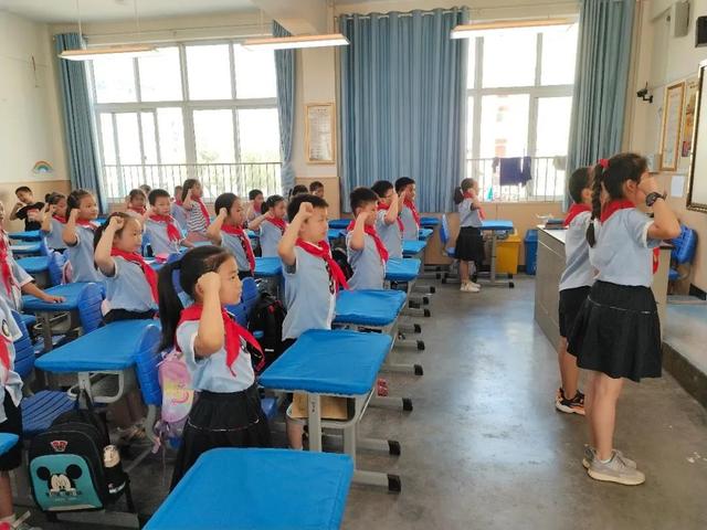 合肥市兴华苑小学开展队前教育活动