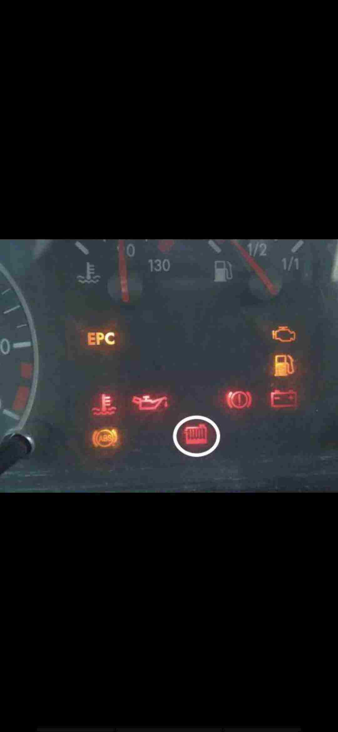 新桑塔纳故障灯亮什么原因