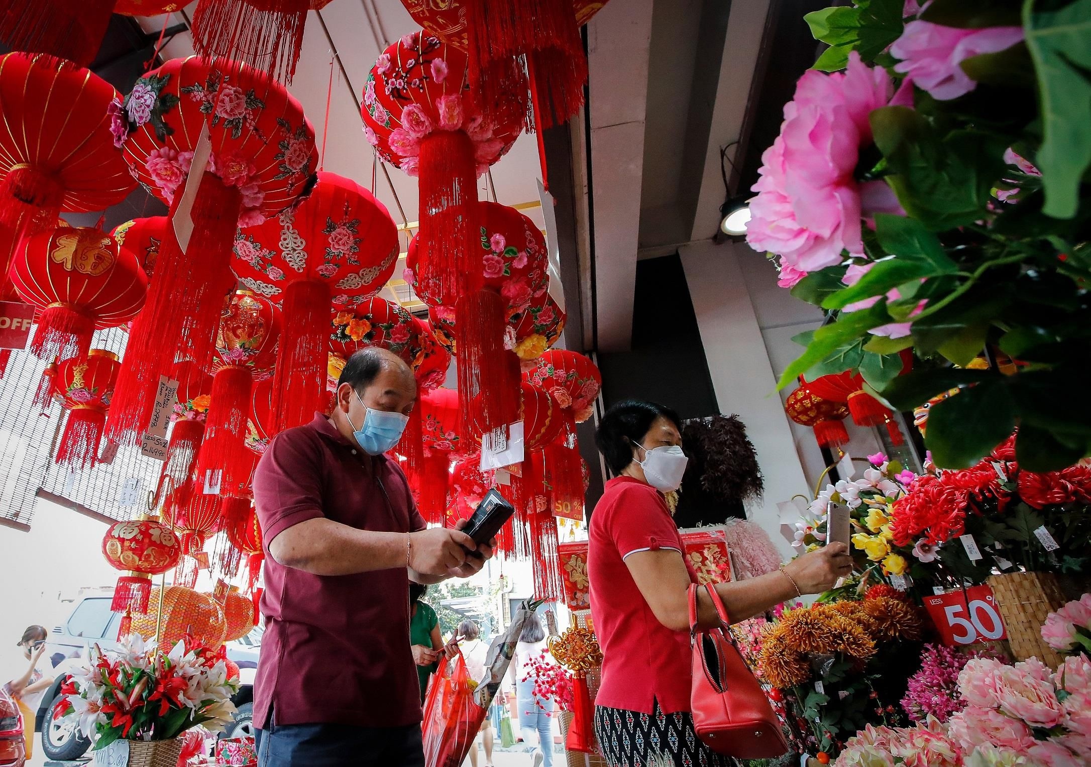 马来西亚唐人街张灯结彩迎新春