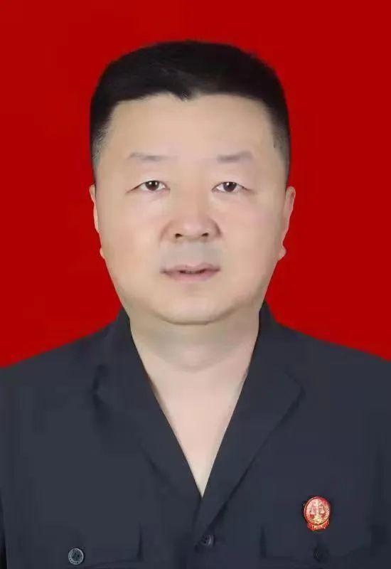 张亚鹏:始终将人民群众的冷暖放在心上