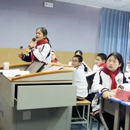 北京擢英中学图片