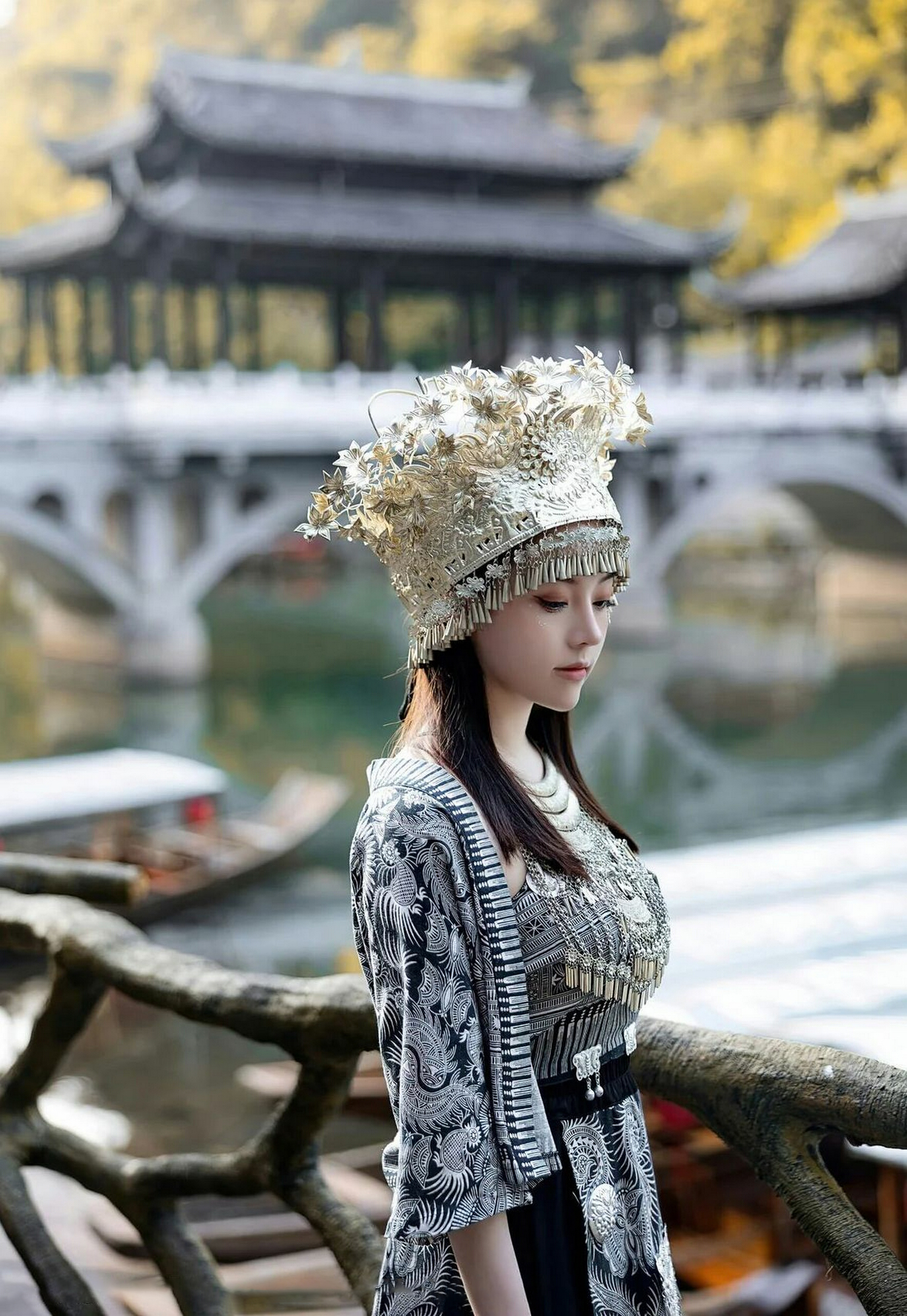 豆瓣酱——苗族少女「摄影评测与赏析」