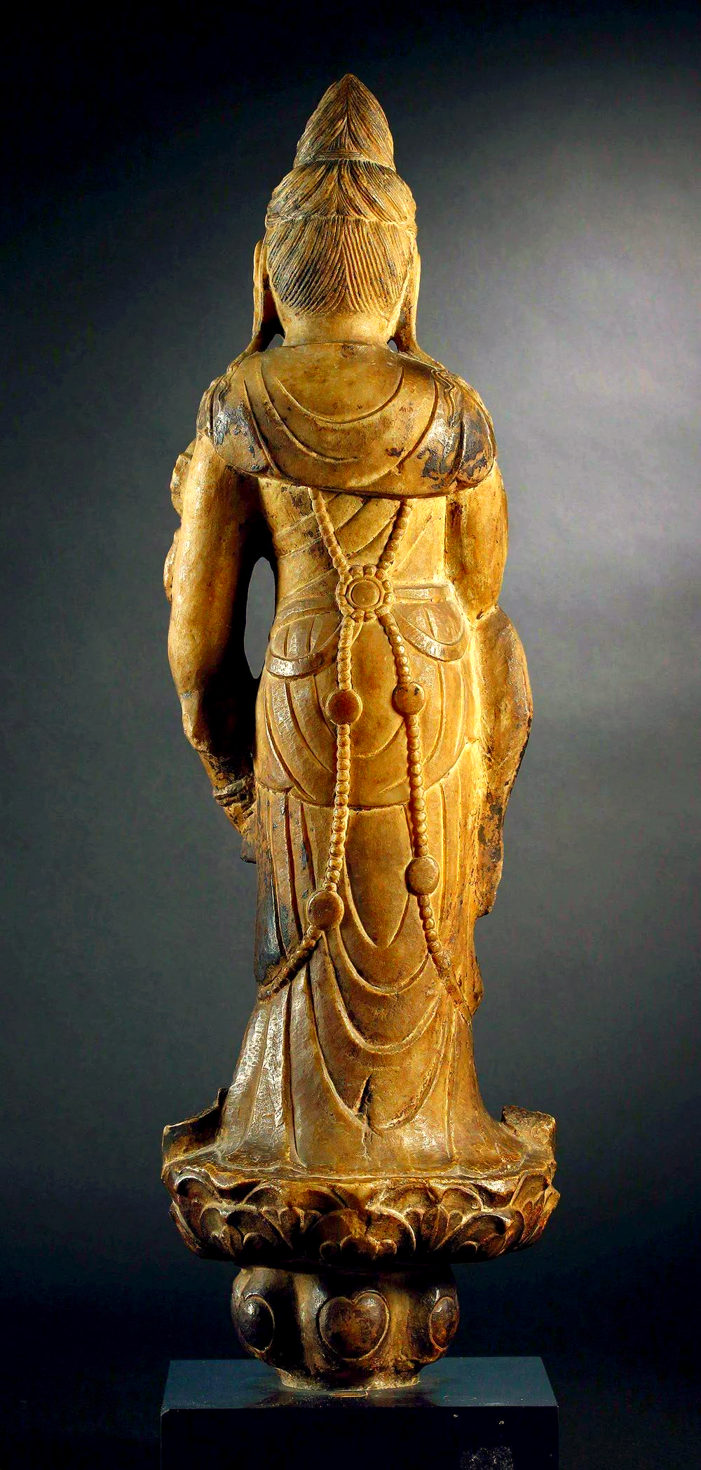 唐代大势至菩萨立像:千年传承的佛教艺术珍宝