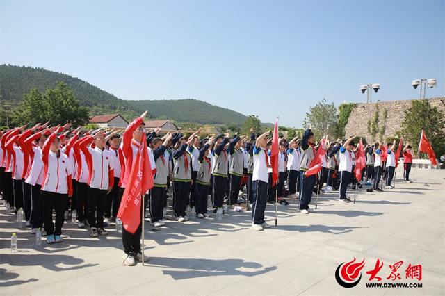 种红色的种子 开爱国的花 崂山四中研学旅行团体悟"沂蒙精神"