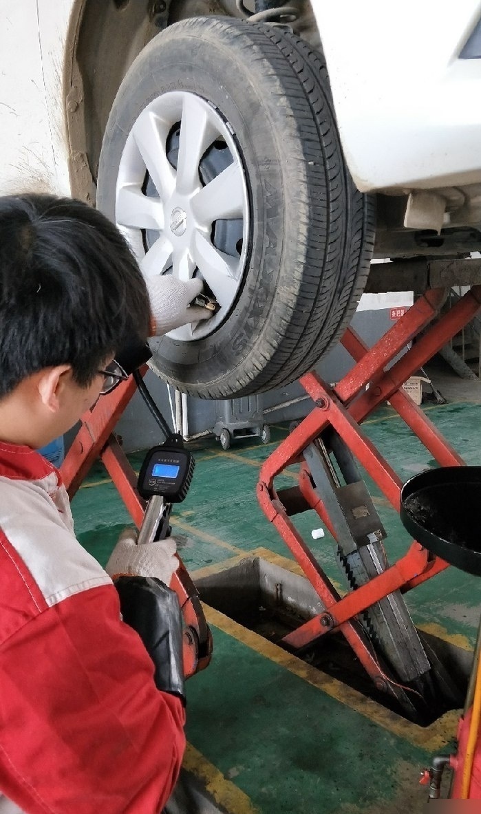 轮胎的常规检查包括什么?