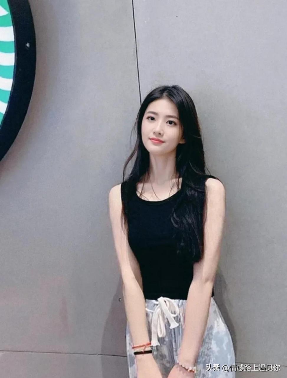 情感来访者情感口述: 和男朋友在一起一年了,期间感情非常好,性格条件