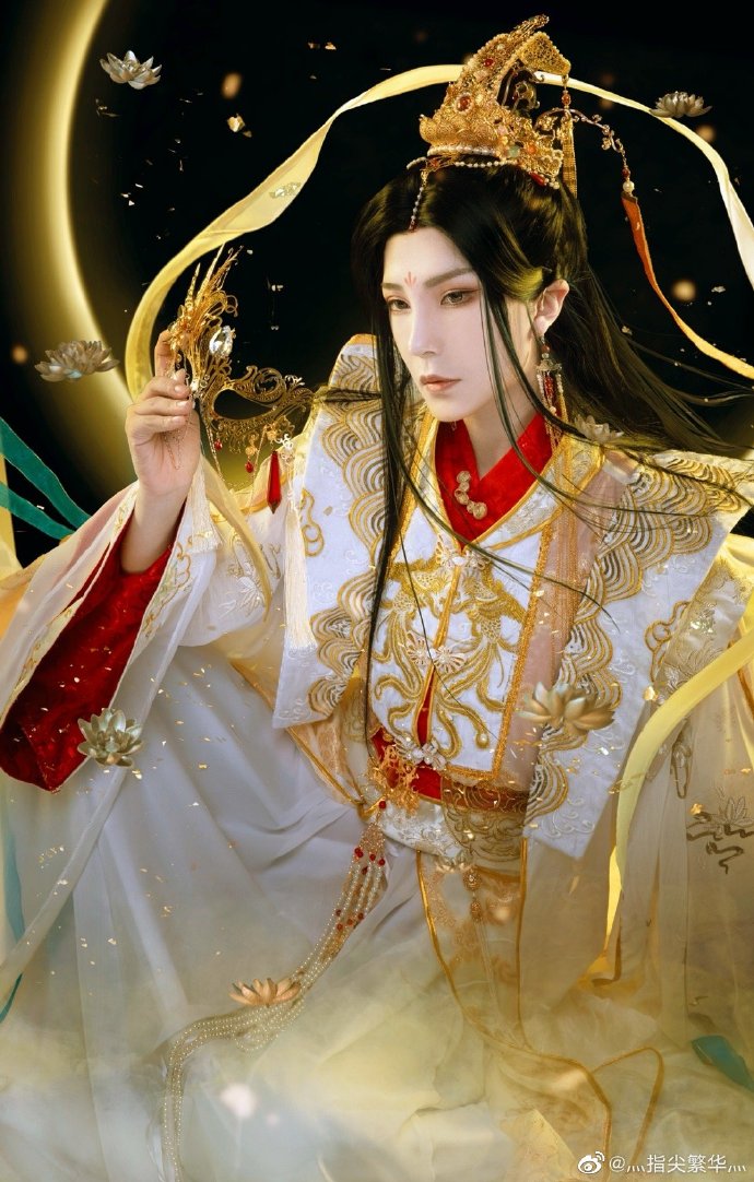 《天官赐福》太子悦神cos,绝美如画,每一张皆是视觉盛宴