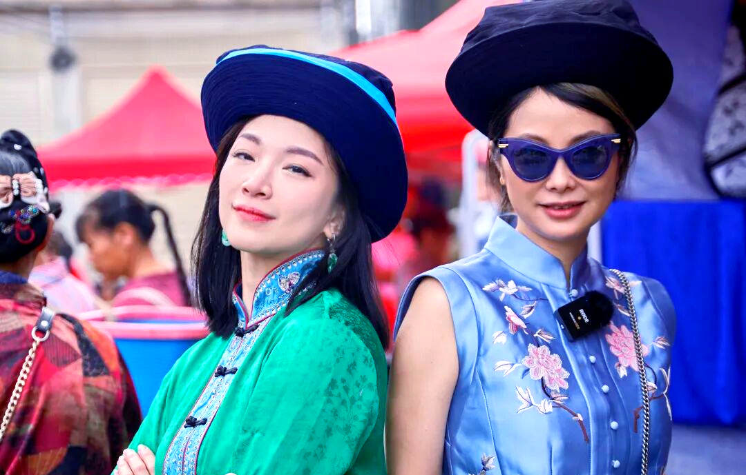 赵卉洲携"蝴蝶妈妈"系列亮相米兰时装周,非遗文化走向世界