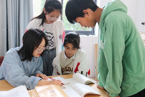 知"食"力量,筑梦青春——宝应县西安丰镇中心初级中学开展"营养"助学